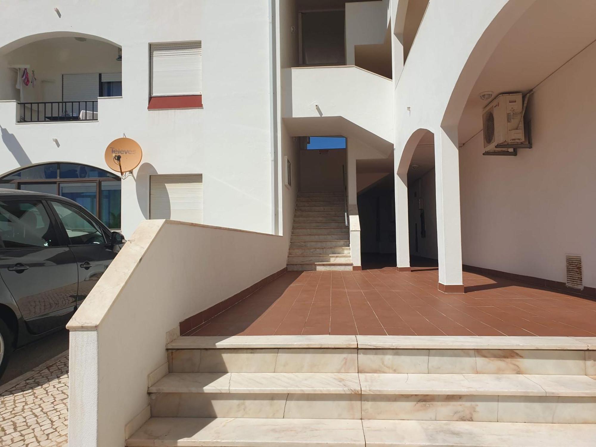 Apartment On The Strip Albufeira