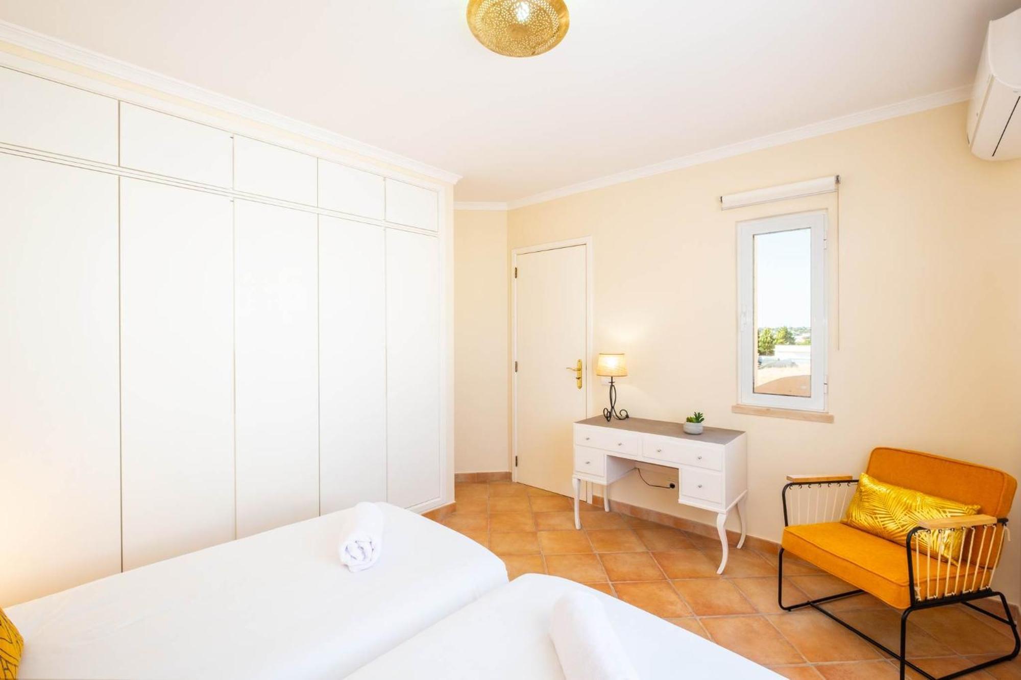 Habitate - Pool Fence & Heating Bars Albufeira