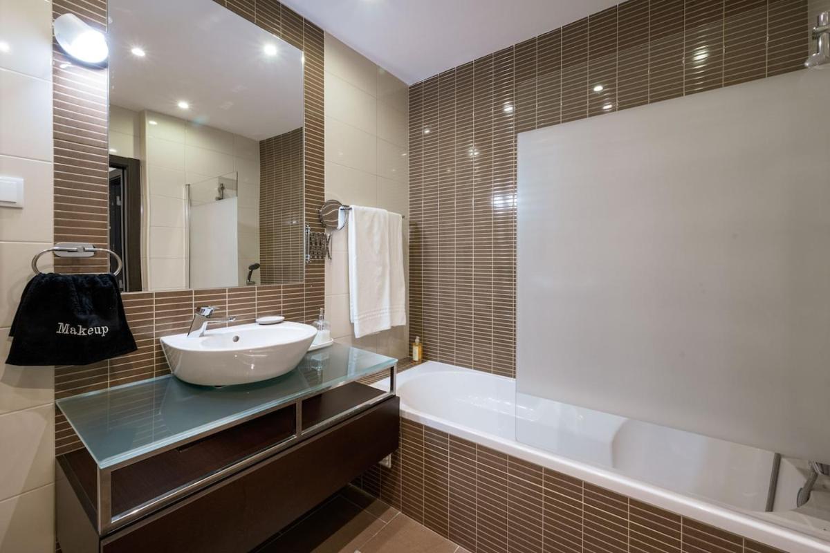 - Anna Town Apartment Albufeira