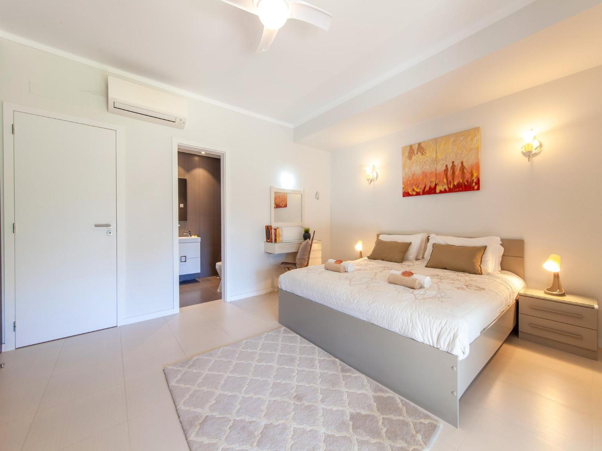 Charming Villa, Close To The * Albufeira