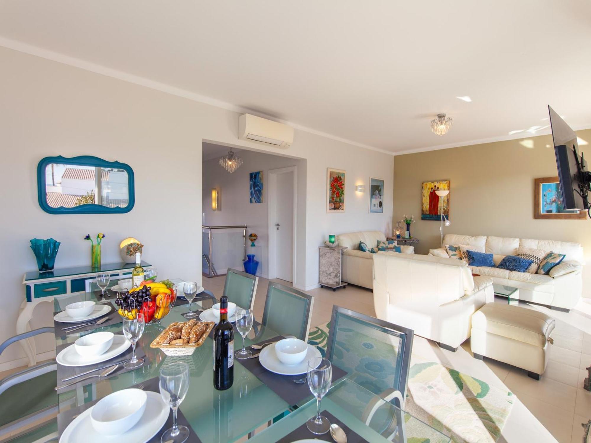 Villa Charming Villa, Close To The Albufeira