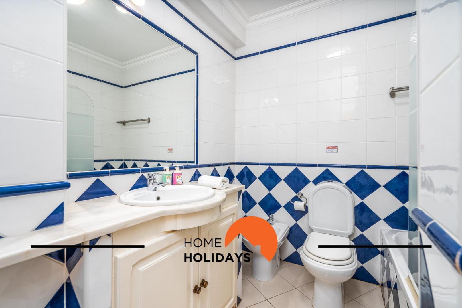 #271 Pedra Dos Bicos U By Holidays Apartment