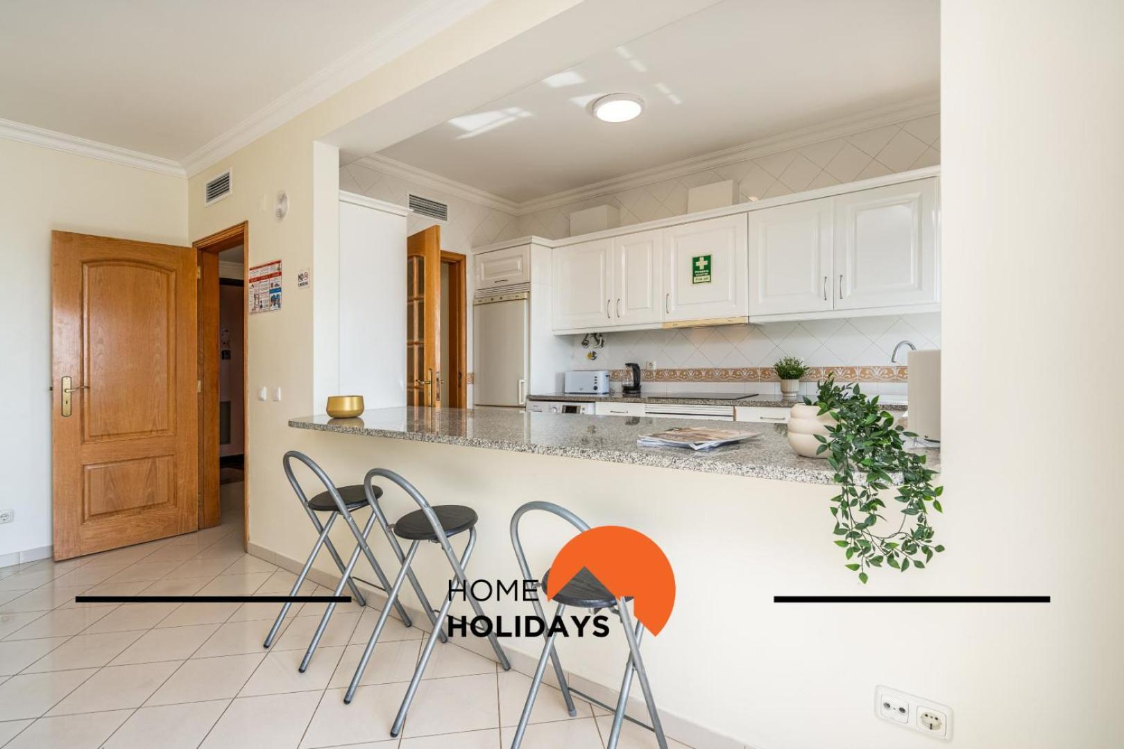 #271 Pedra Dos Bicos U By Holidays Apartment