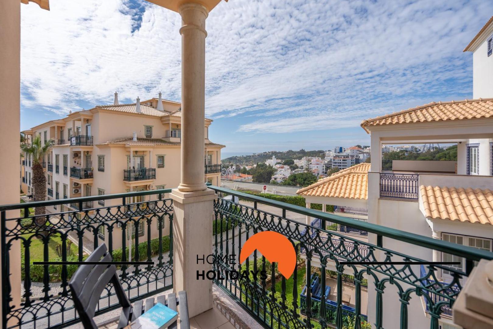 #269 Pedra Bicos R By Holidays * Albufeira
