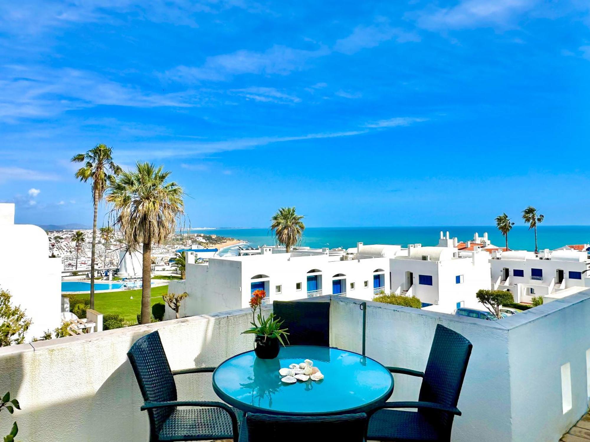 Stunning Sunrise & Sunset Rooftop By Becherish Albufeira