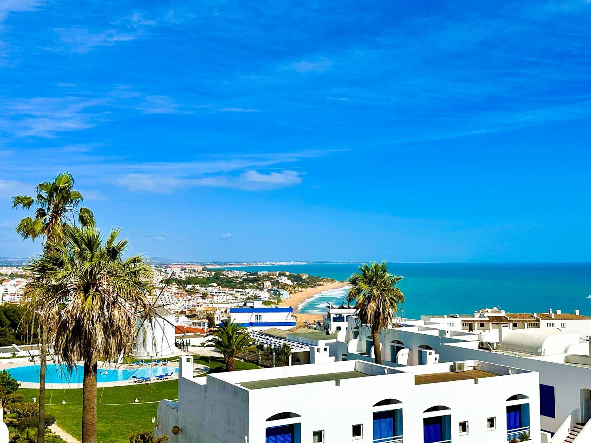 Stunning Sunrise & Sunset Rooftop By Becherish Albufeira