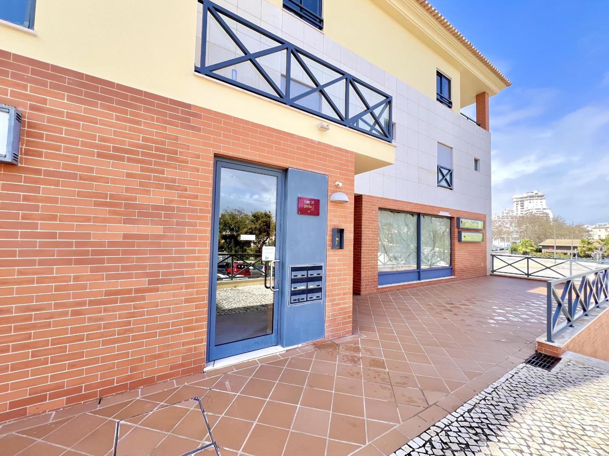 Modern 6 With Pool By Homing Apartment Albufeira