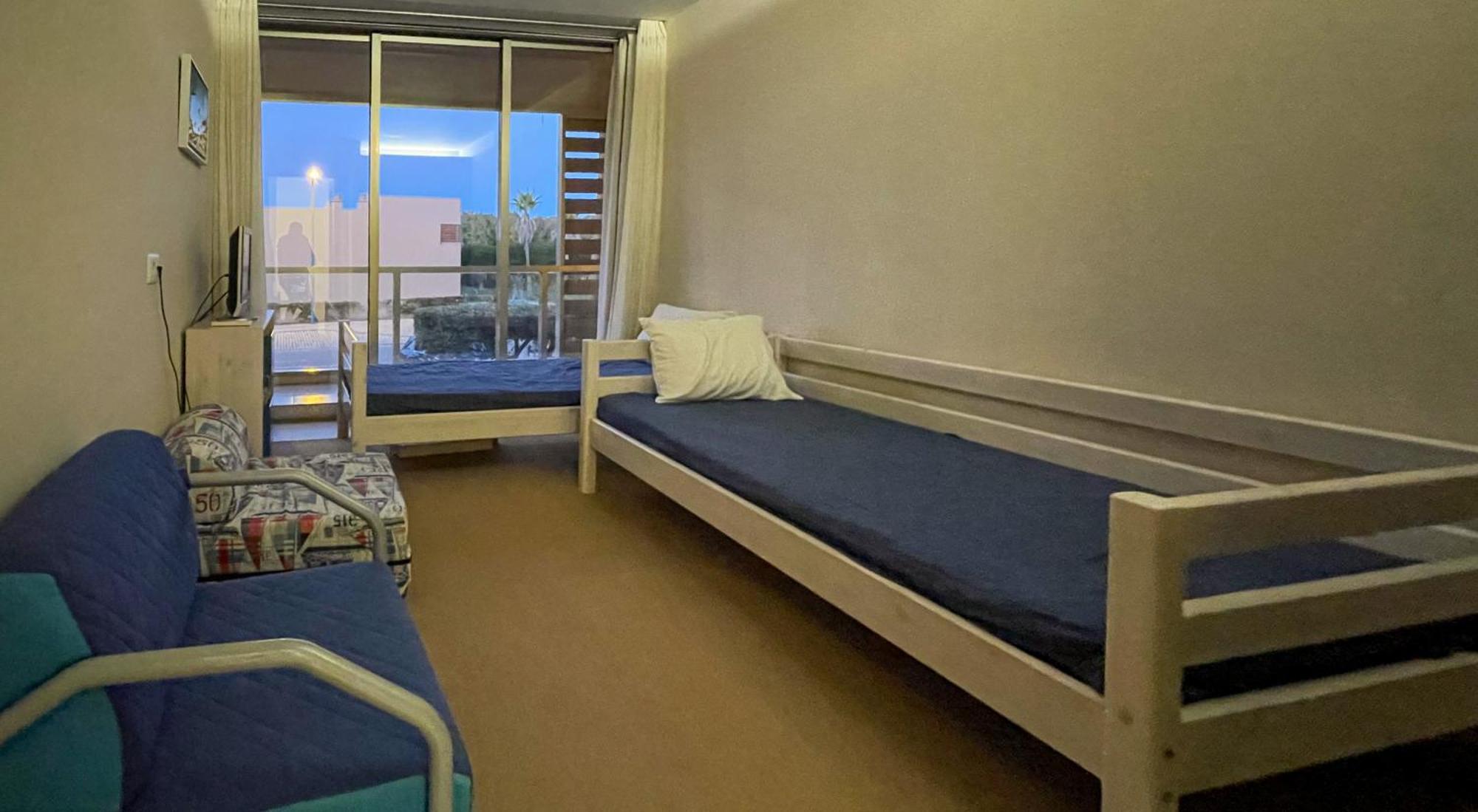 Herdade Dos Salgados, T3 7d-1a, Lagoas Apartment *