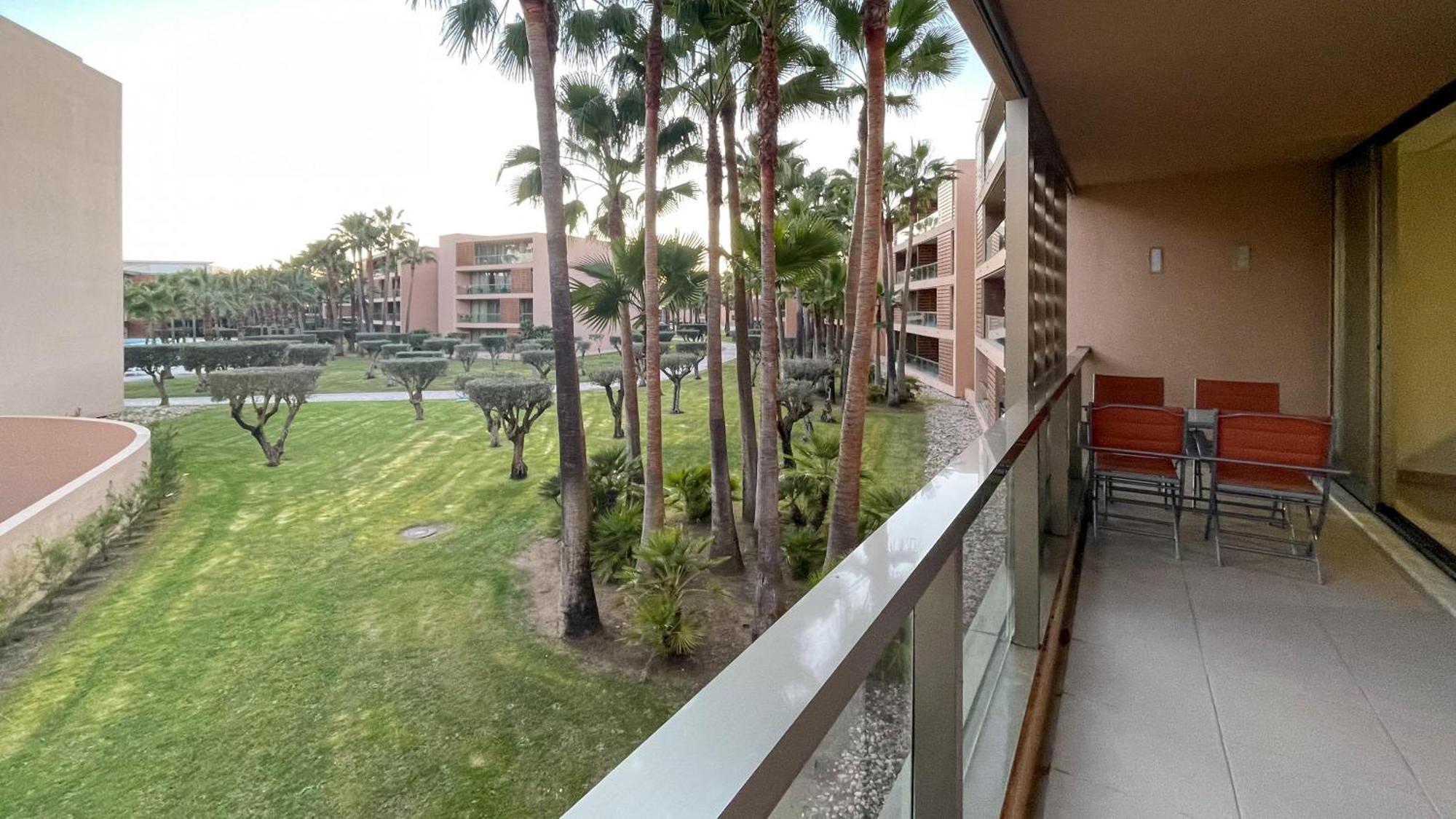 Herdade Dos Salgados, T3 7d-1a, Lagoas Apartment *