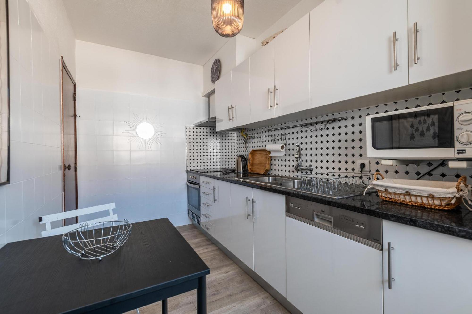 Sea View Town 2 Bedroom Apartamento *