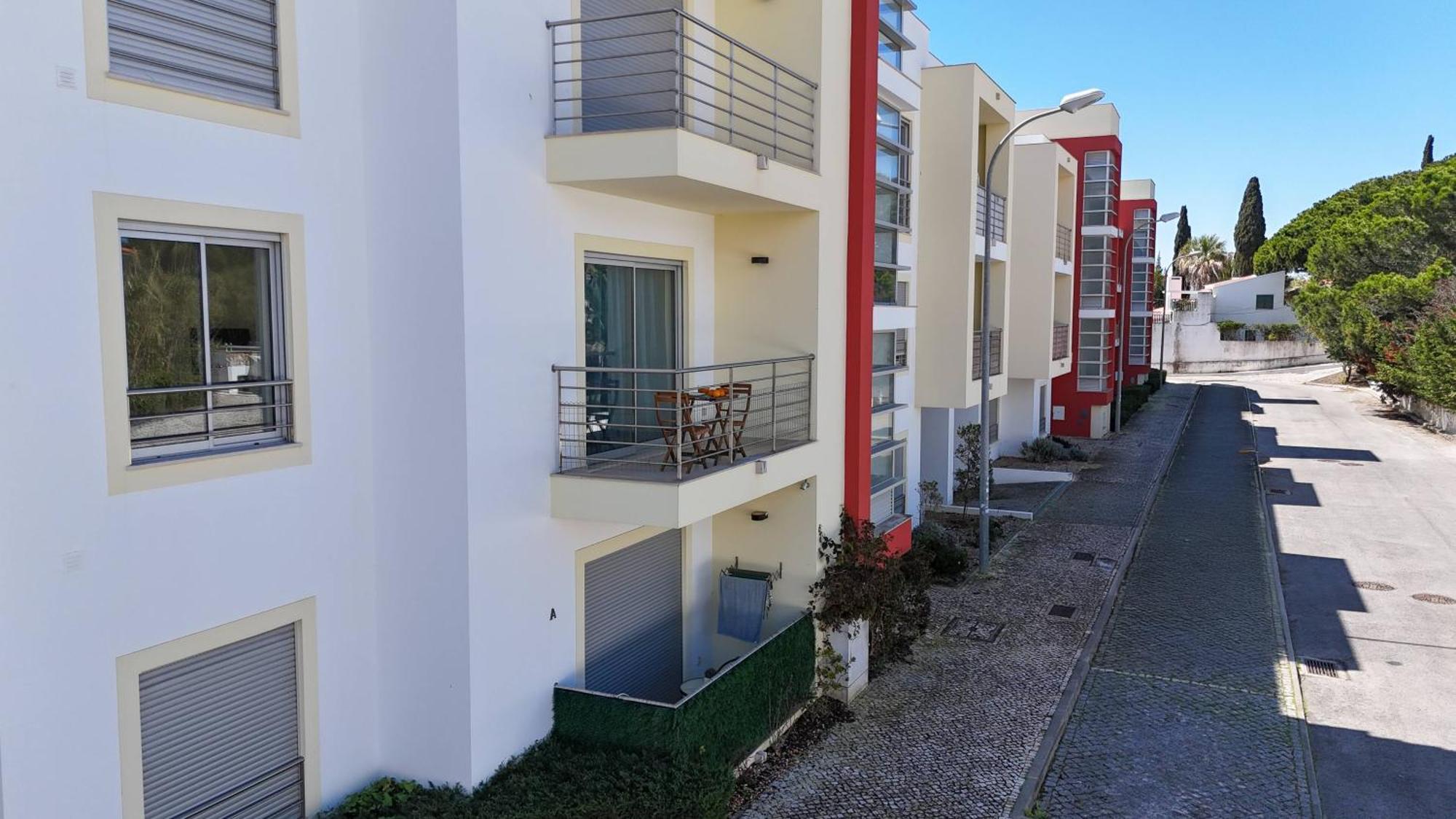 Medronheira - 1a By Hellovacations Albufeira