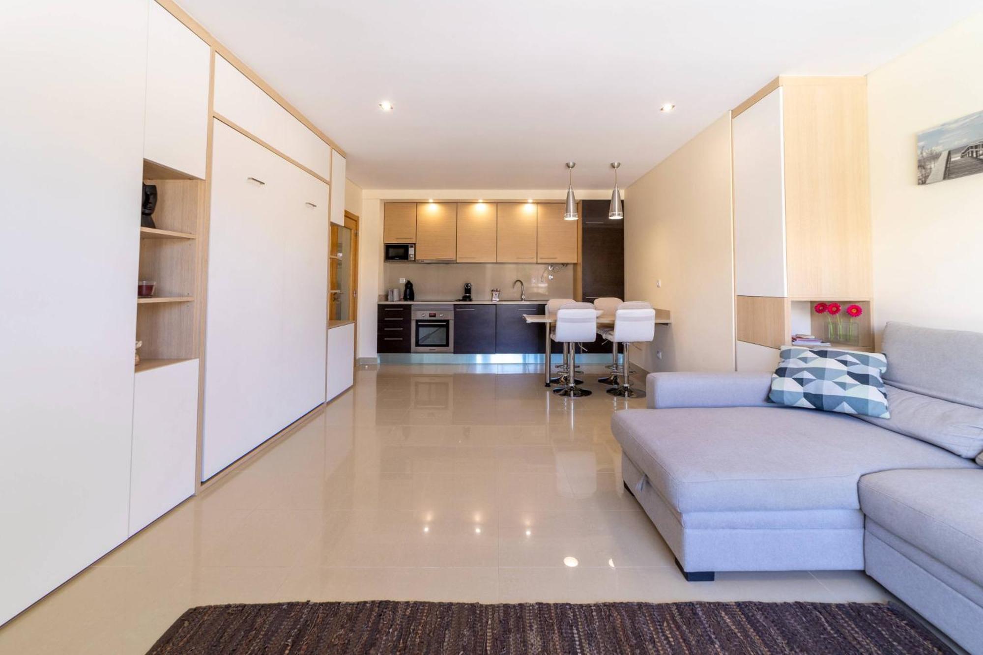 Apartment Medronheira - 1a By Hellovacations