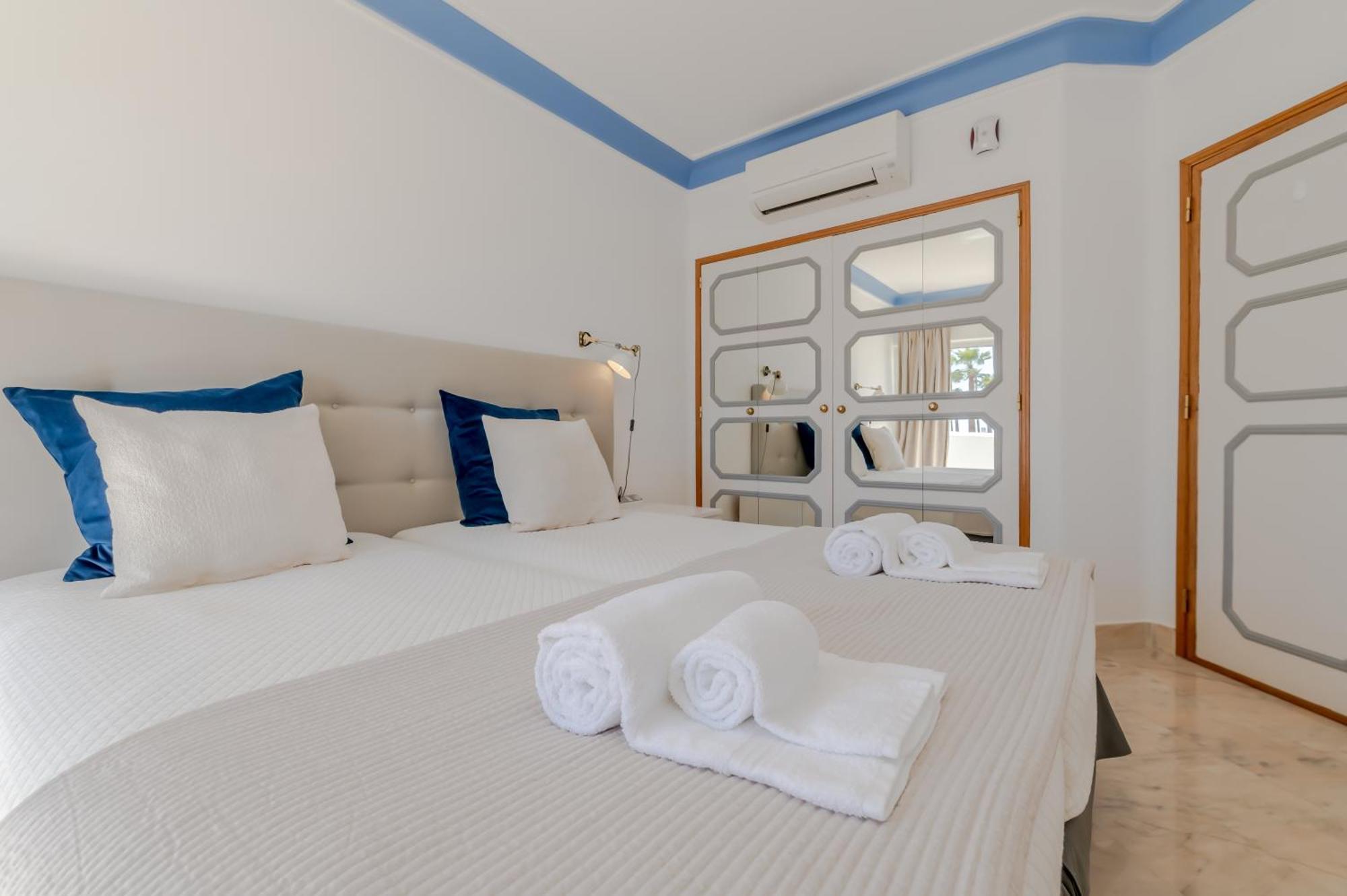 Apartment Ocean Vista Retreat With & Pool Access By Drago *