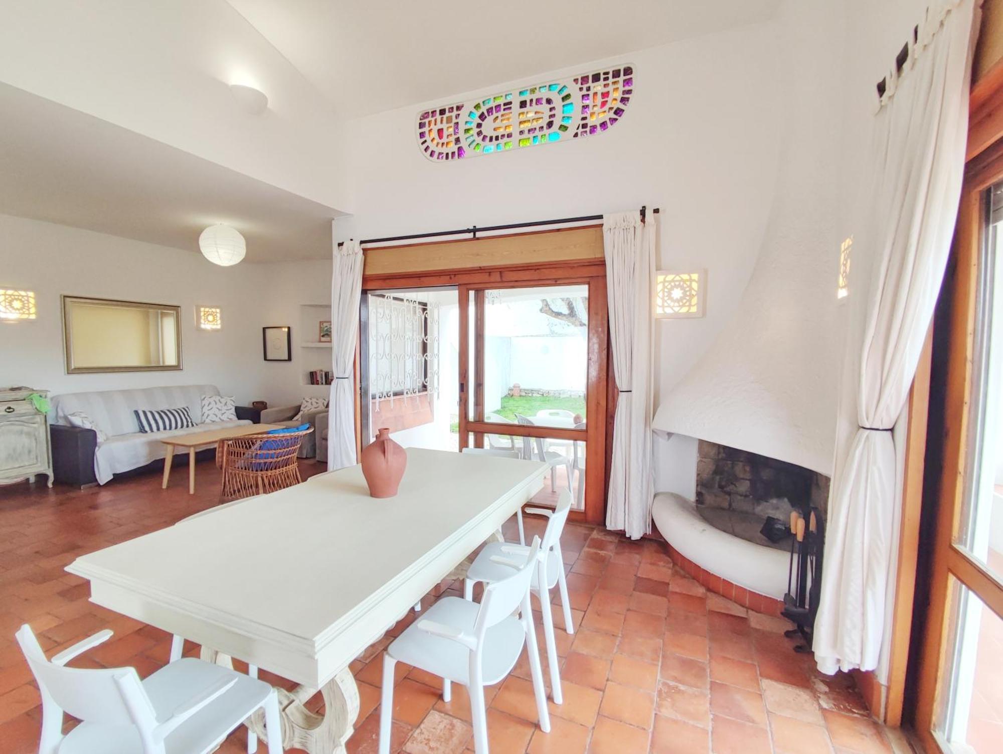 Oura Family House Casa de Férias