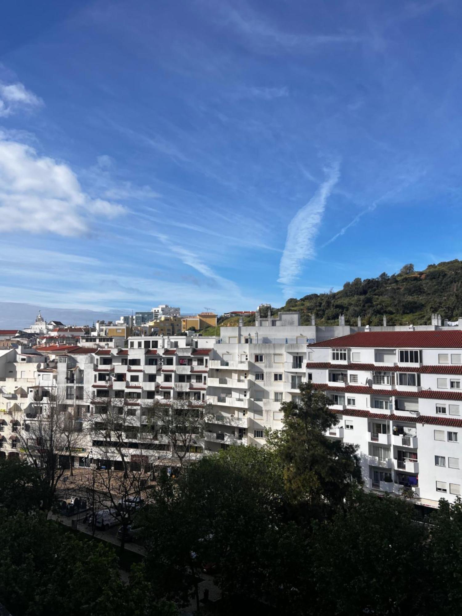 Ilumina Quarto em Acomodações Particulares Albufeira