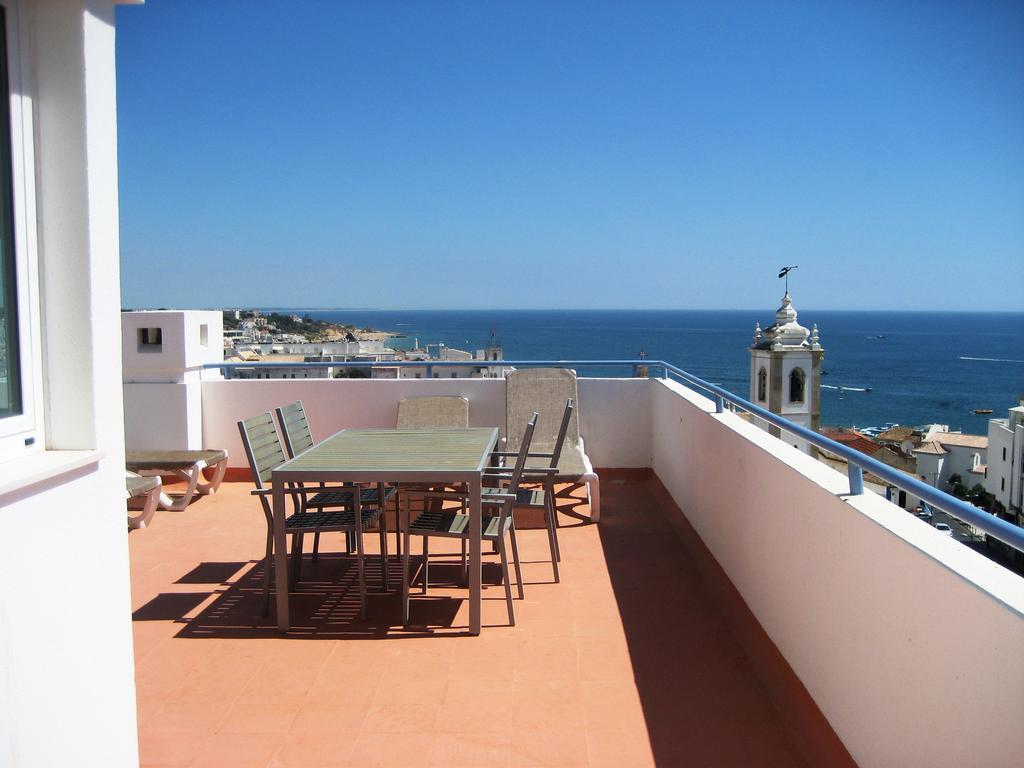 Bay View Apartment *