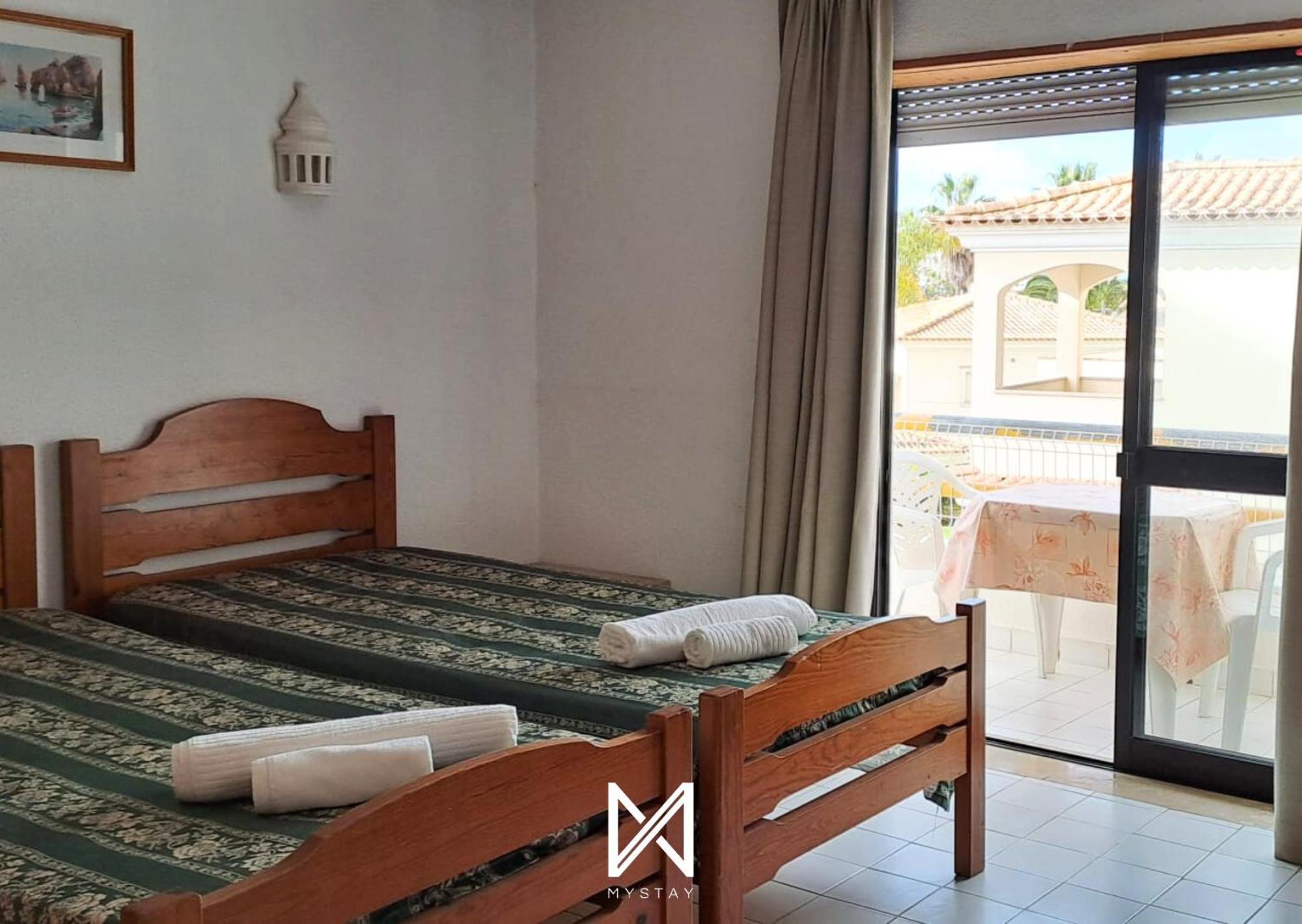 Mystay - Caranguejo * Albufeira