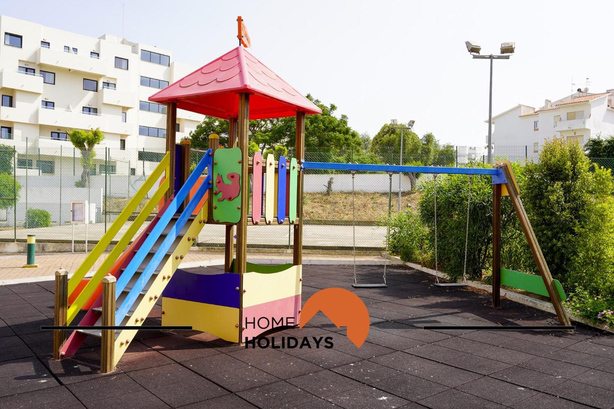 #205 Santa Eulalia J23 By Holidays