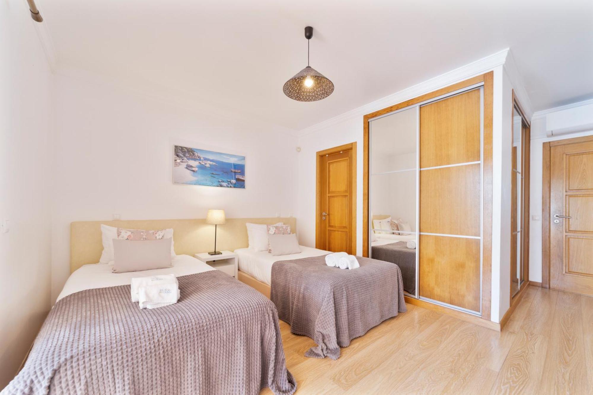 Duma * Albufeira