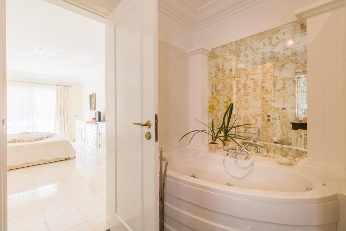Ferienhaus Traumhaft Schoene Mit Pool Und Meerblick Albufeira