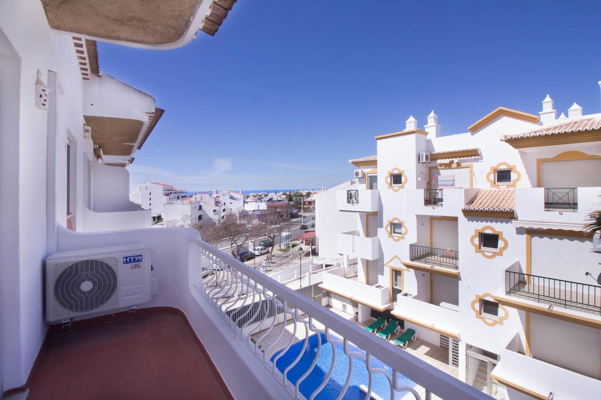 Luxe Penthouse - Prime Location By Seareen * Albufeira