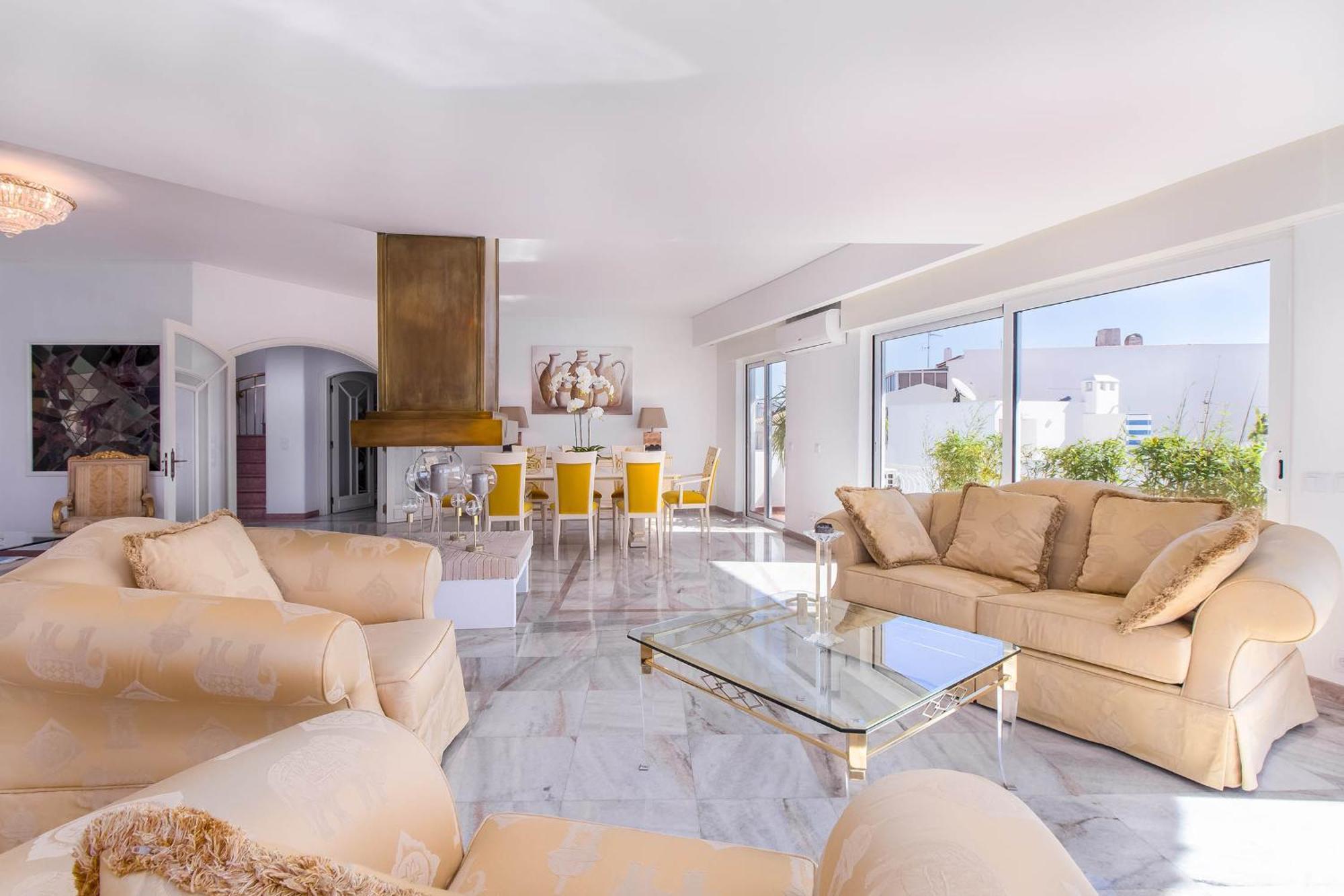 Luxe Penthouse - Prime Location By Seareen * Albufeira