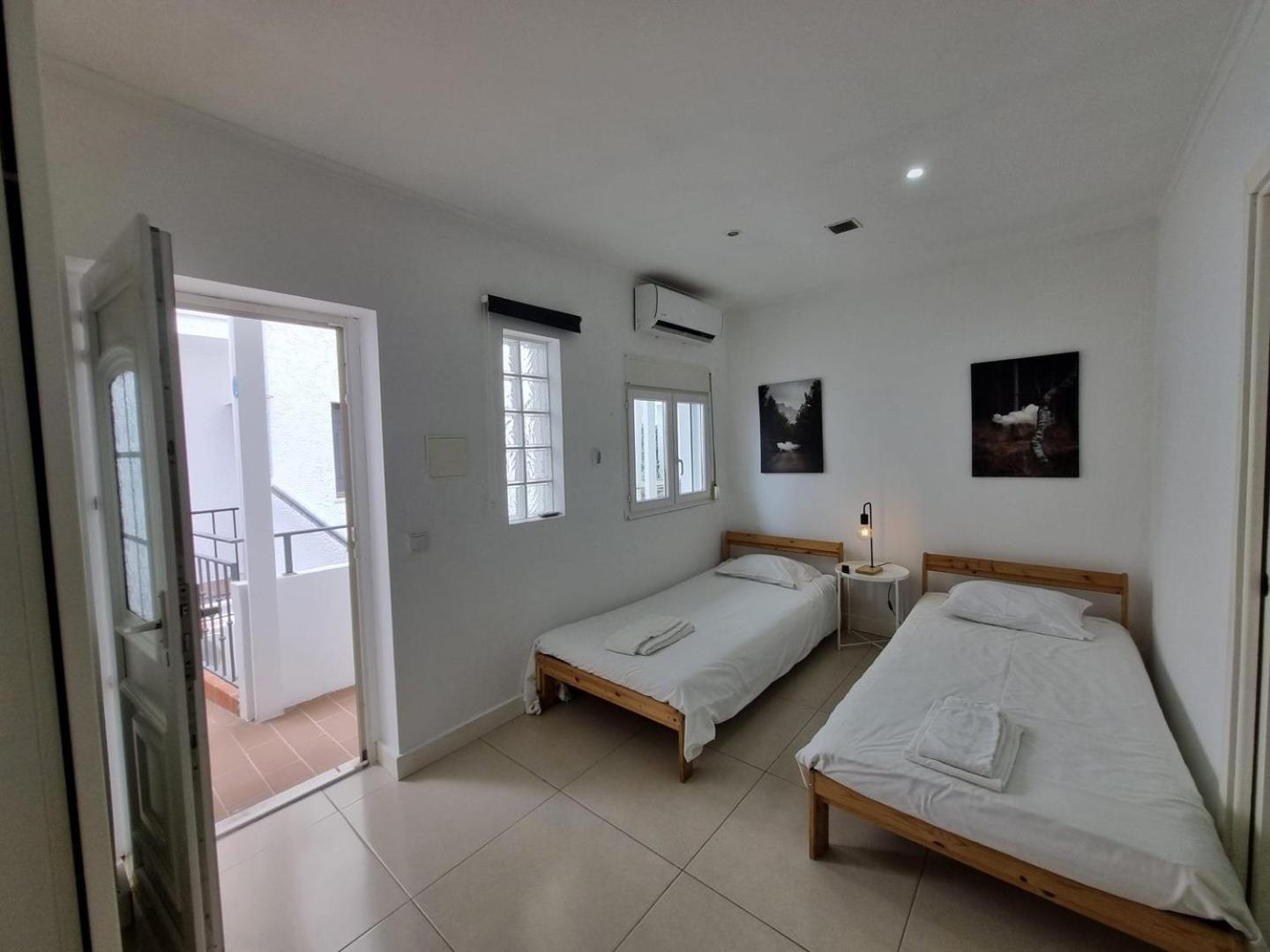 Apartment By The Sea B3