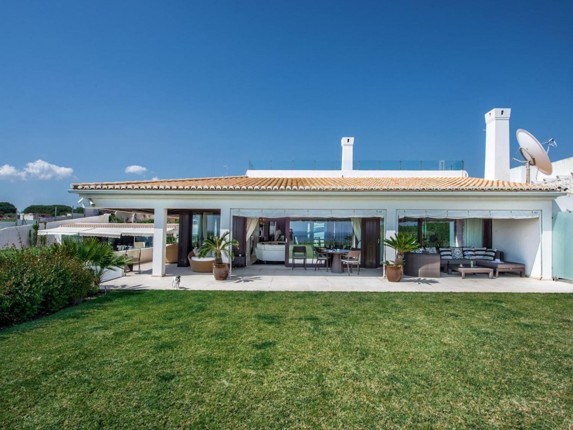 Villa Outstanding Algarve 8 Bedrooms Agua Grande Deluxe Amazing Sea Views Jacuzzi Gym *