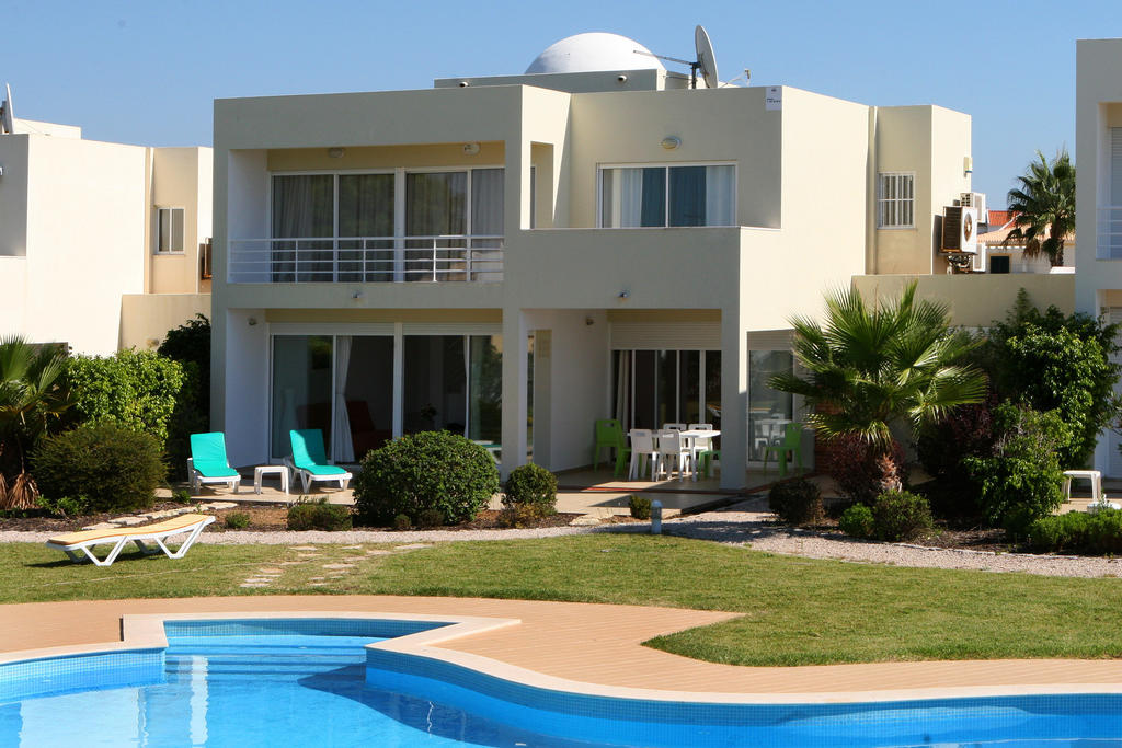 Villas Oceano 3*