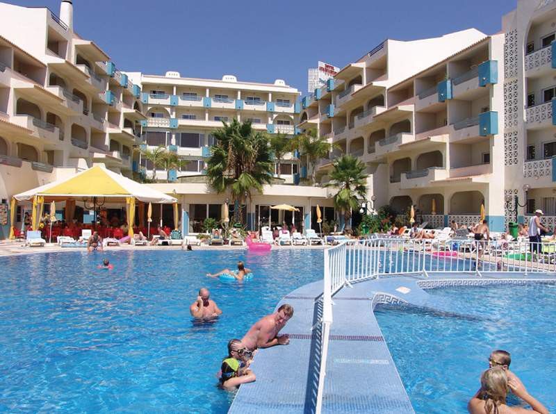 Aparthotel Luna Miramar Club 4*