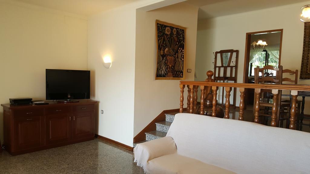 V3 Com Piscina Privada