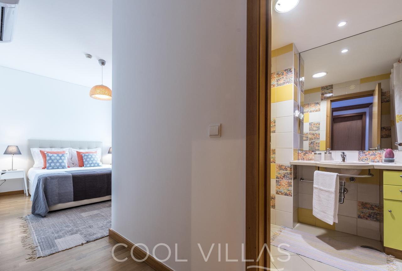 Marina Water View - 6 People, Bars & Restaurants Apartment
