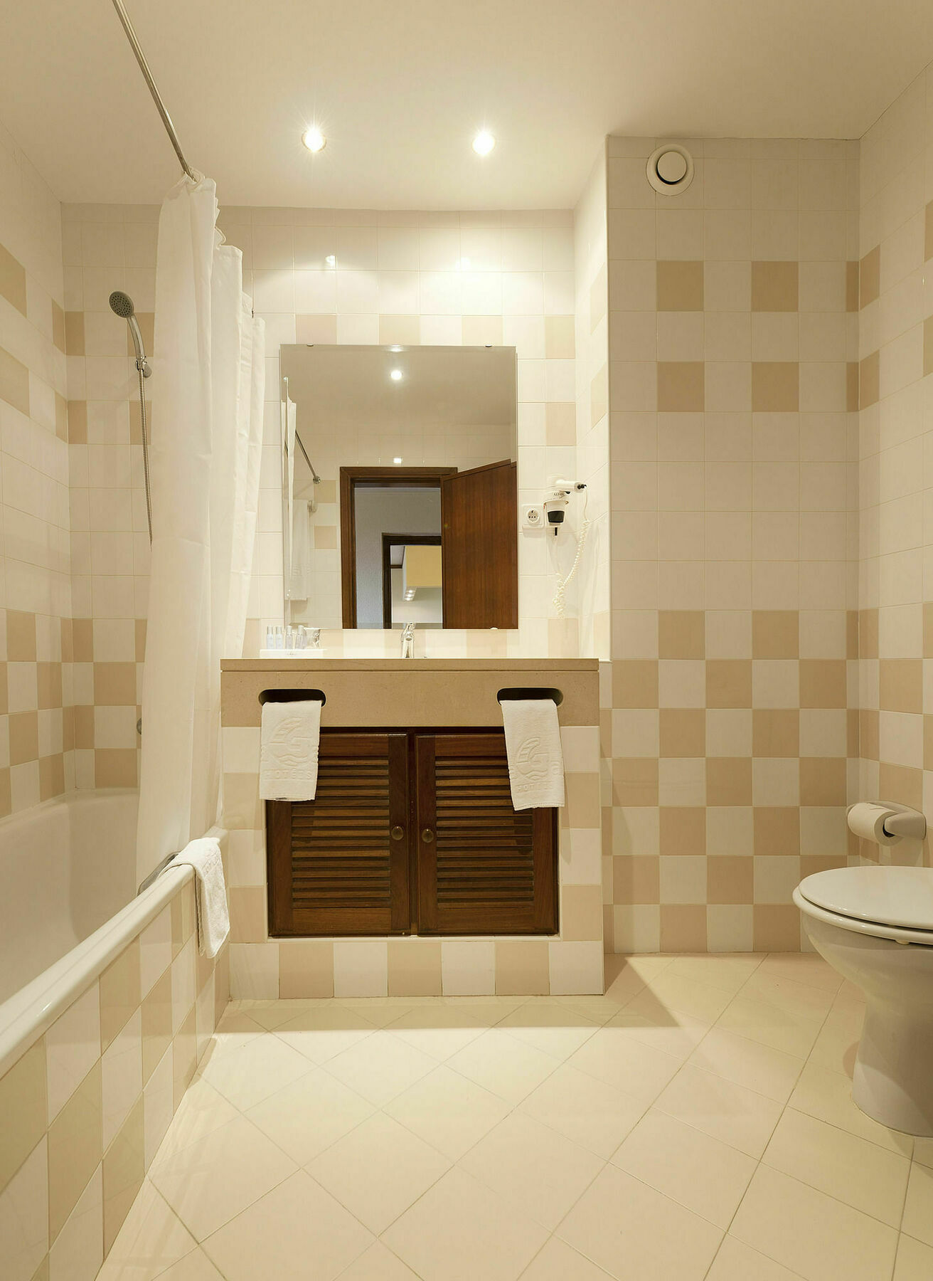 Gale Atlantico 4*