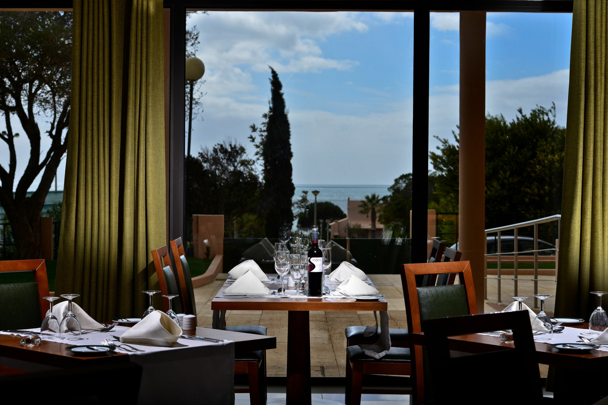 Hotel Gale Atlantico