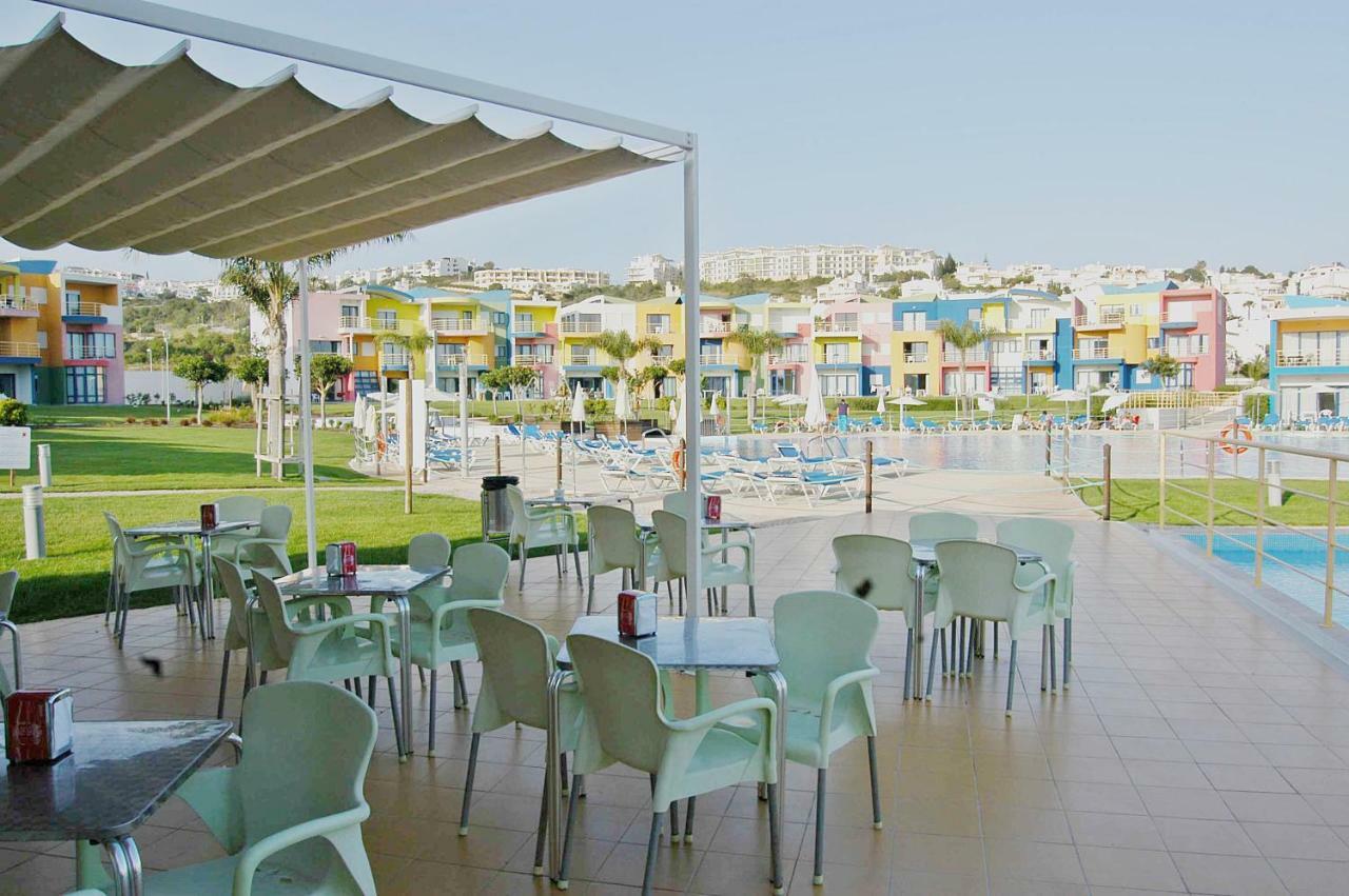 Marina *