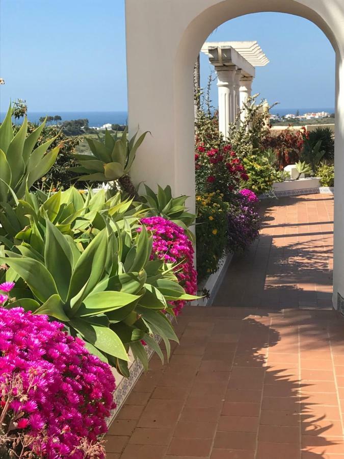 Corniche, Privee, 4 Suites, Vue Mer, Piscine Au Sel, Chauffee Et Couverte Villa *
