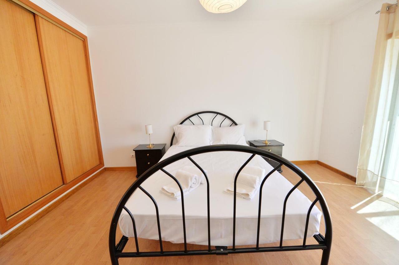 Townhouse Next To Falesia * Albufeira