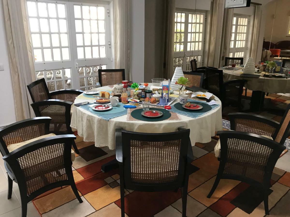 Corniche, Privee, 4 Suites, Vue Mer, Piscine Au Sel, Chauffee Et Couverte Villa