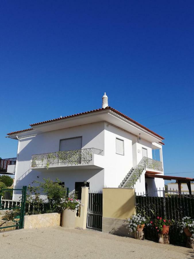 Mila - 3 Bedroom With Pool *