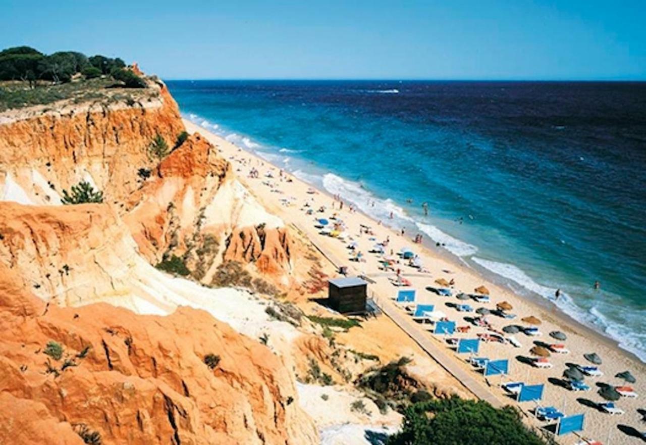 Magnifique A 400 Metre Des Plages Albufeira