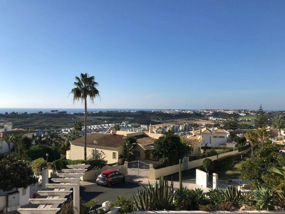 Corniche, Privee, 4 Suites, Vue Mer, Piscine Au Sel, Chauffee Et Couverte Villa
