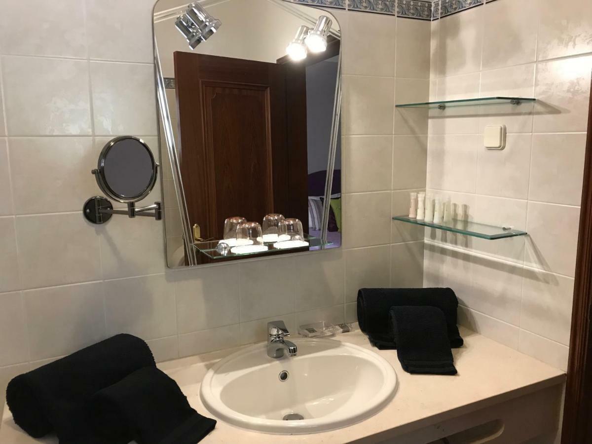 Corniche, Privee, 4 Suites, Vue Mer, Piscine Au Sel, Chauffee Et Couverte Villa *