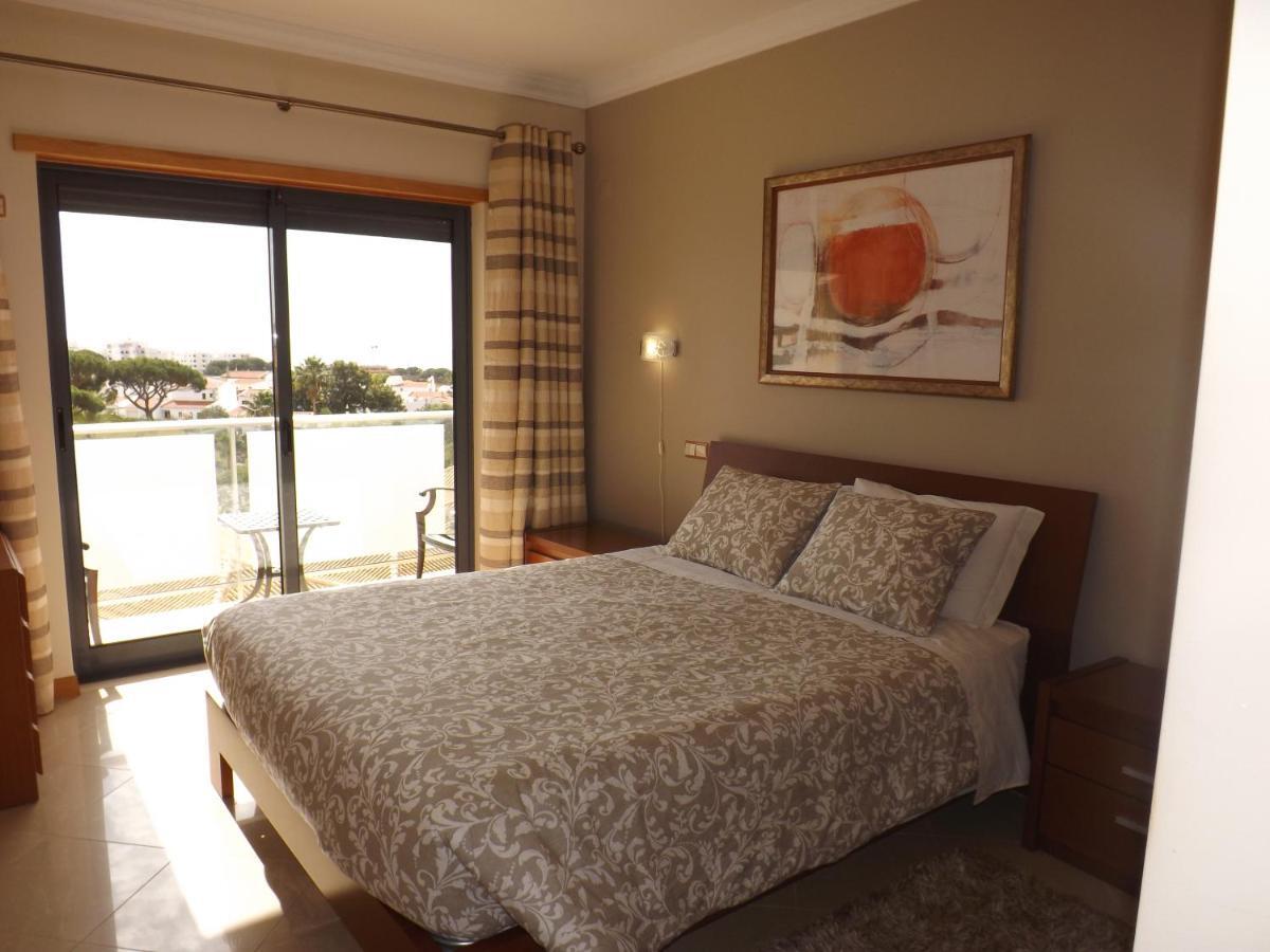 Sea View Oceanus Olhos De Agua Apartment