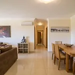 Luxury Apartment in São Rafael