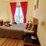 Sunny Apartment With Sea View In Albufeira