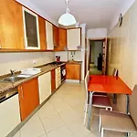 Center Oura Beach Apartment