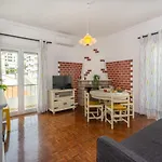 Tenis Apartment