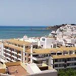Montramar Fisherman\'S Beach Apartments