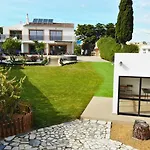 Villa Margarida By Laranjal Rentals