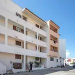 Cozy Apartment With Balcony In Albufeira